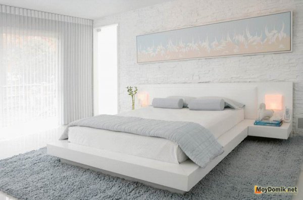 Светлый интерьер спальни в минимализме Светлый интерьер спальни в минимализме