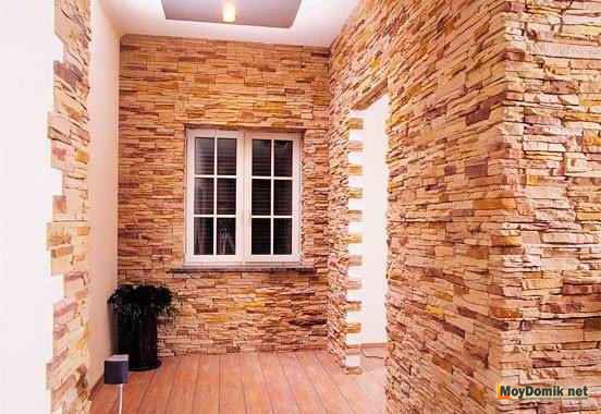 Декоративный камень в коридоре - интерьер