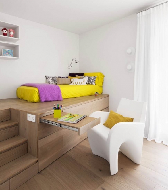 Подиум в комнате для девочки Подиум в комнате для девочки