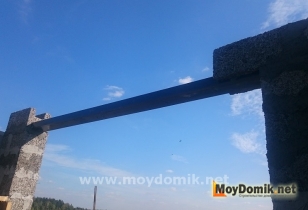 Монтаж швеллера над оконным проем в доме из арболита Монтаж швеллера над оконным проем в доме из арболита